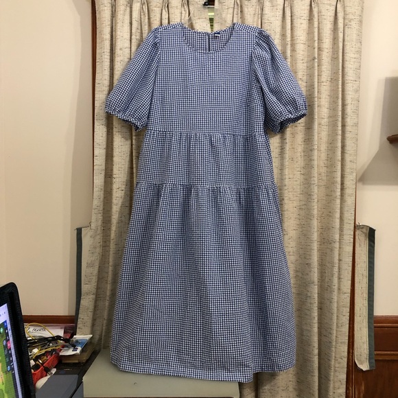 Old Navy Dresses & Skirts - Old Navy Blue & White Gingham Puff Sleeve Tiered Midi Dress